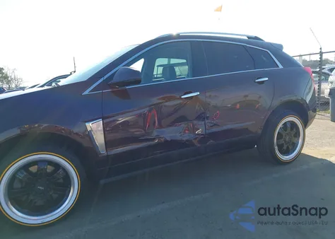 2015 Cadillac Srx Luxury Collection z USA, uszkodzony, nr VIN 3GYFNBE37FS600116